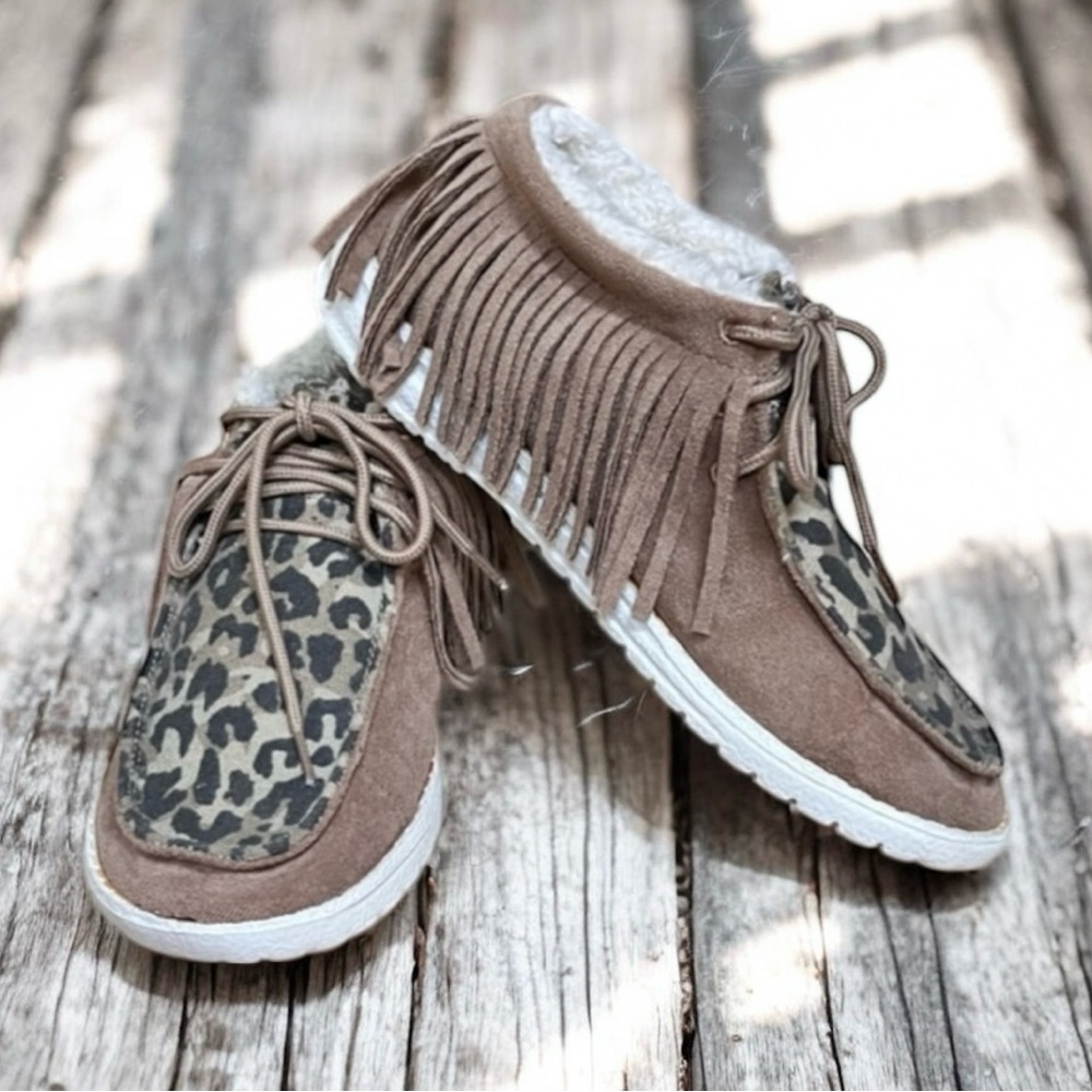 NWT Very G Women’s Gypsy Jazz. shoe